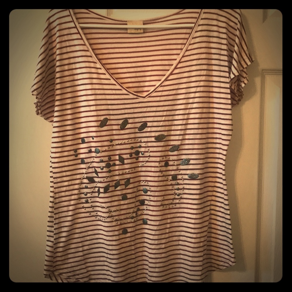 The Buckle V-Neck Top with metal accents Large